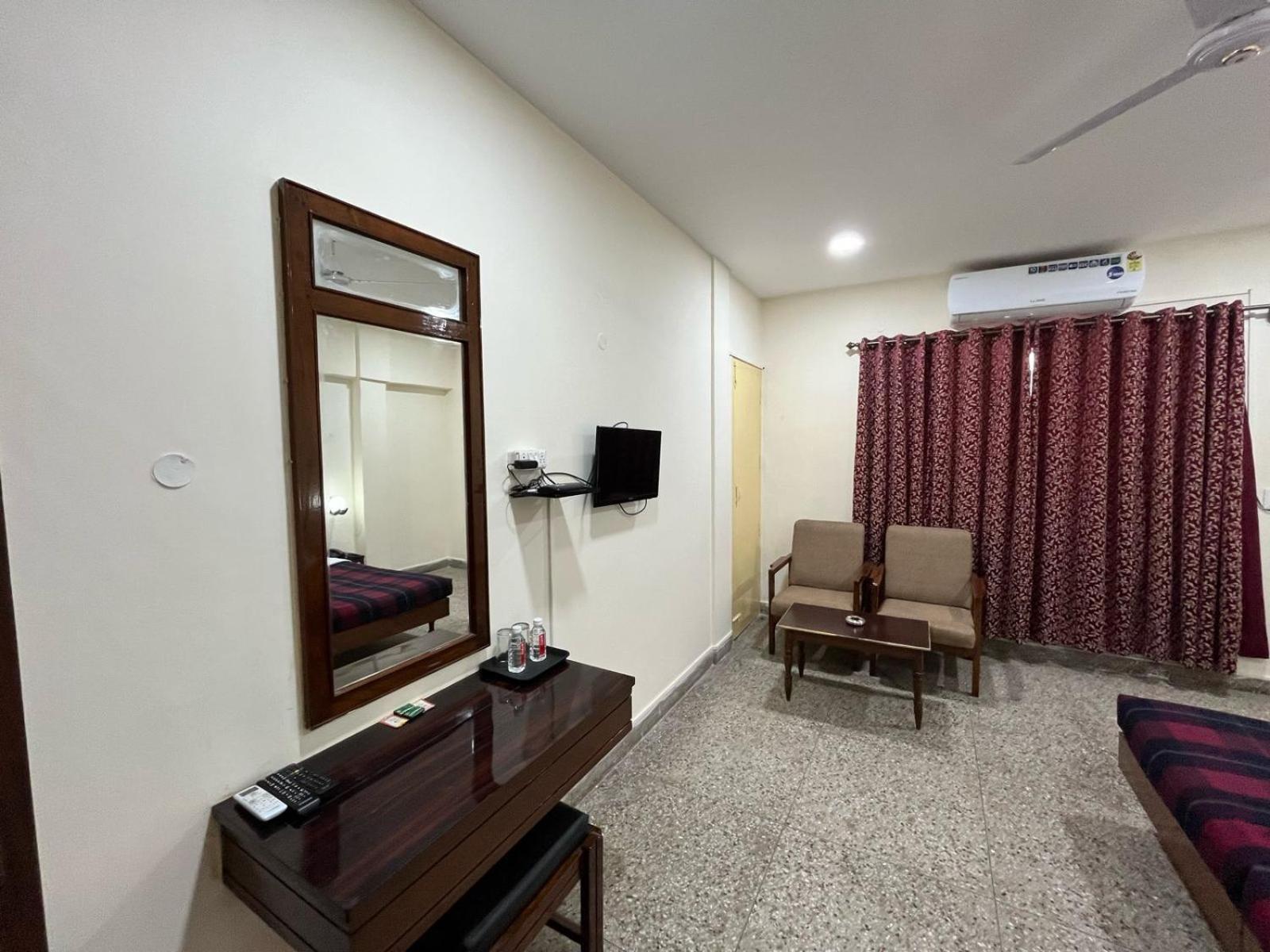 Gautam Hotel Váránaszi Kültér fotó