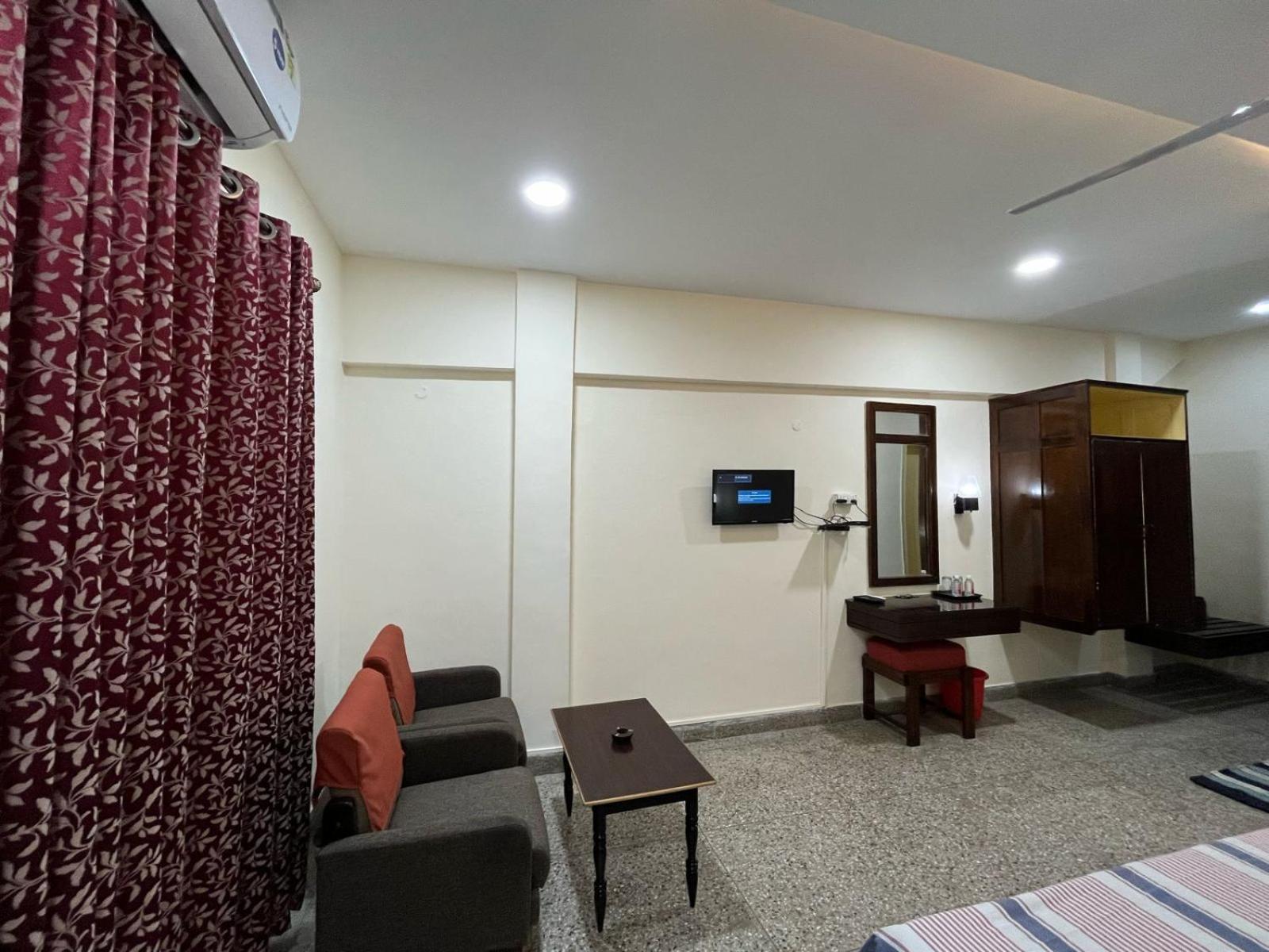 Gautam Hotel Váránaszi Kültér fotó