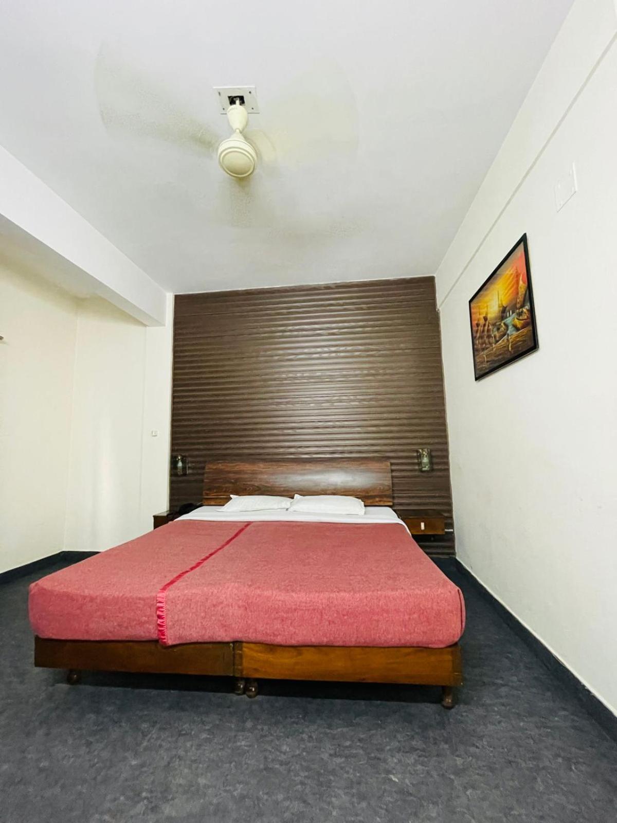 Gautam Hotel Váránaszi Kültér fotó